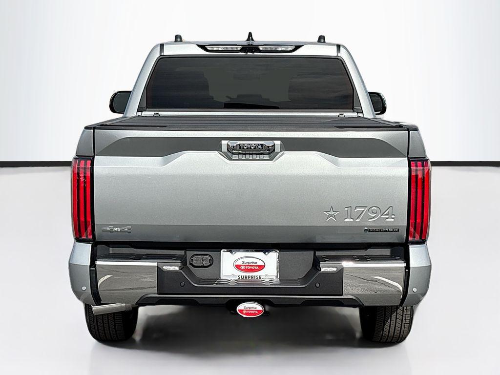 TOYOTA TUNDRA - 6