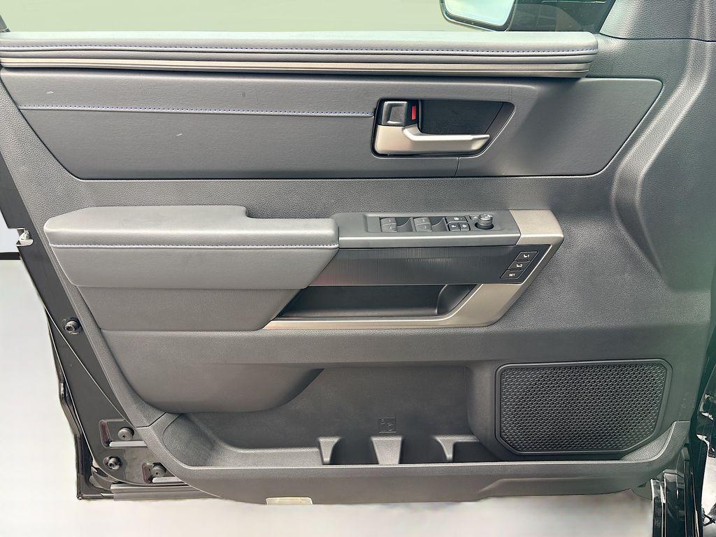 صورة مصغرة 24 لـ 2026 Toyota TUNDRA PLATINUM