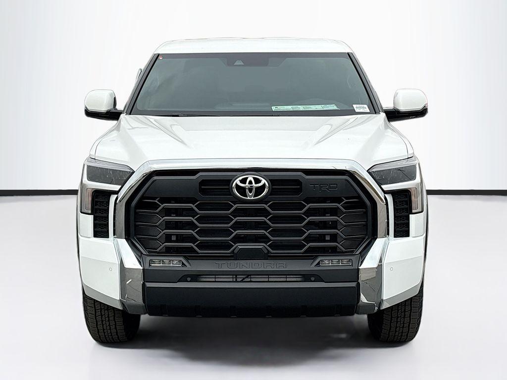 TOYOTA TUNDRA - 2