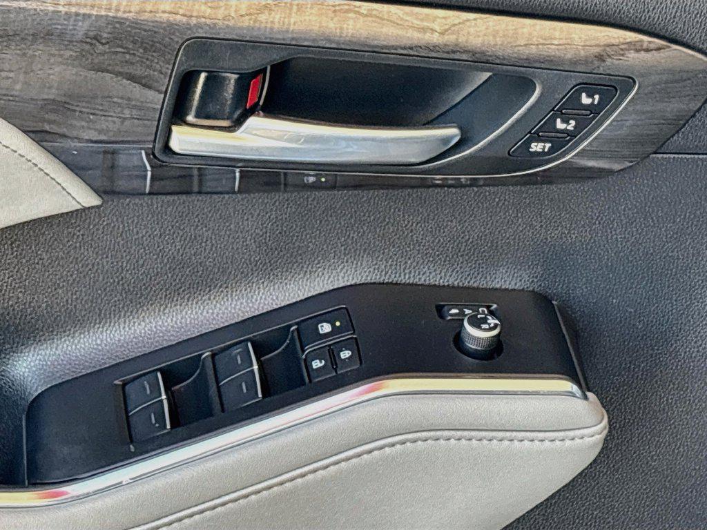 2023 Toyota HIGHLANDER LIMITED — миниатюра 24