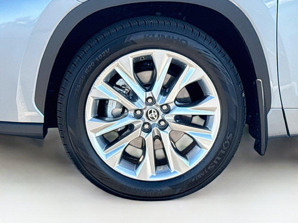 2023 Toyota HIGHLANDER LIMITED — миниатюра 31