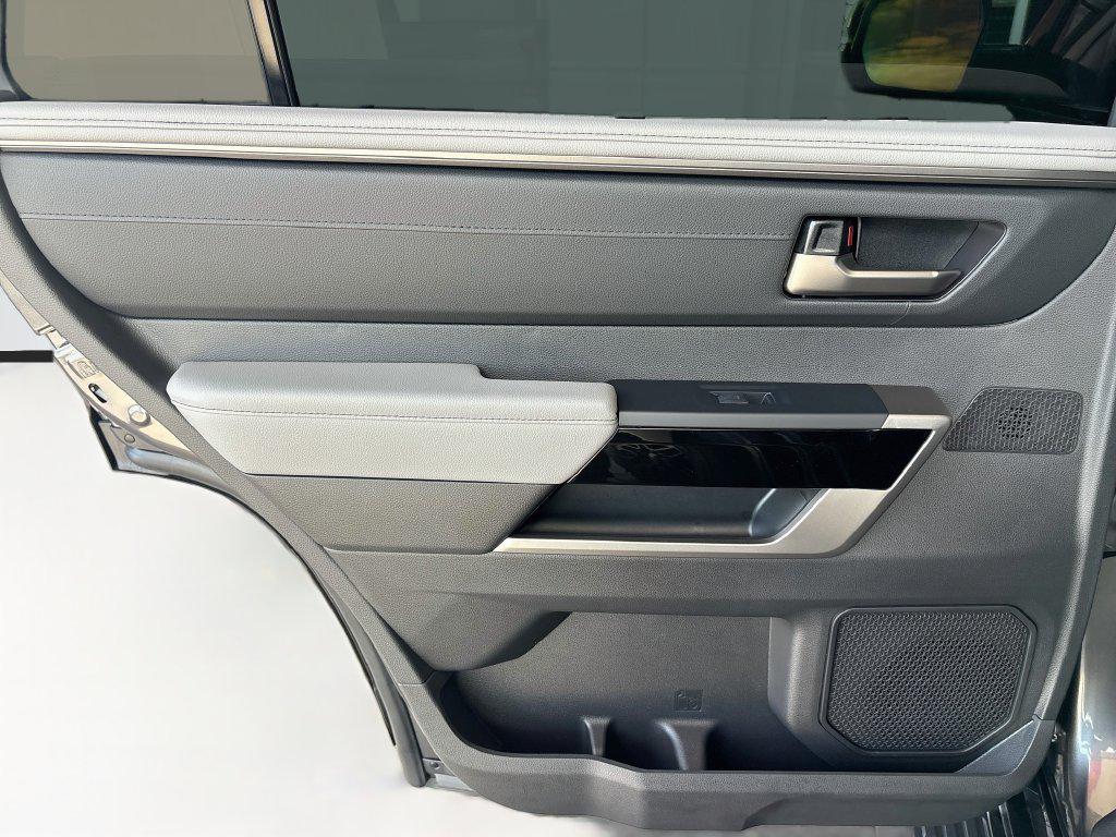 2026 Toyota SEQUOIA LIMITED 缩略图 27