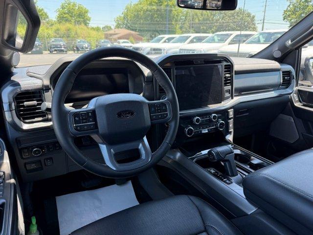 صورة مصغرة 19 لـ 2025 FORD F-150 LARIAT