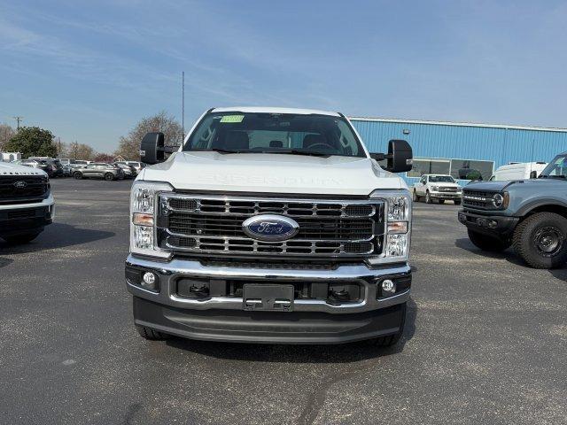 2026 FORD F-350 XLT — фото 3