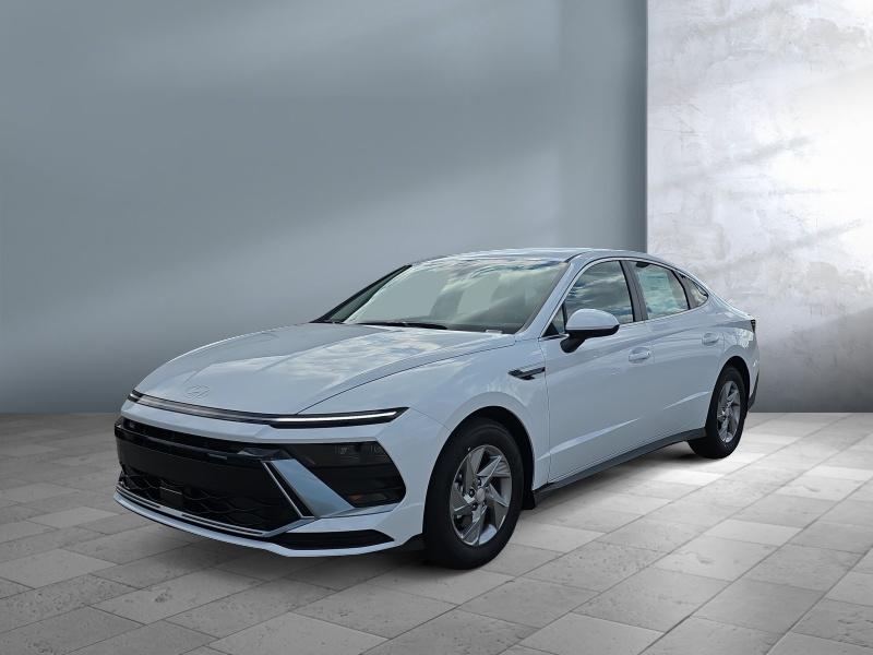 New 2026 Hyundai SONATA SE