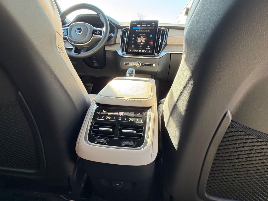 صورة مصغرة 12 لـ 2026 Volvo XC90 ULTRA, B6 AWD GAS (MILD HYBRID), GASOLINE, BR