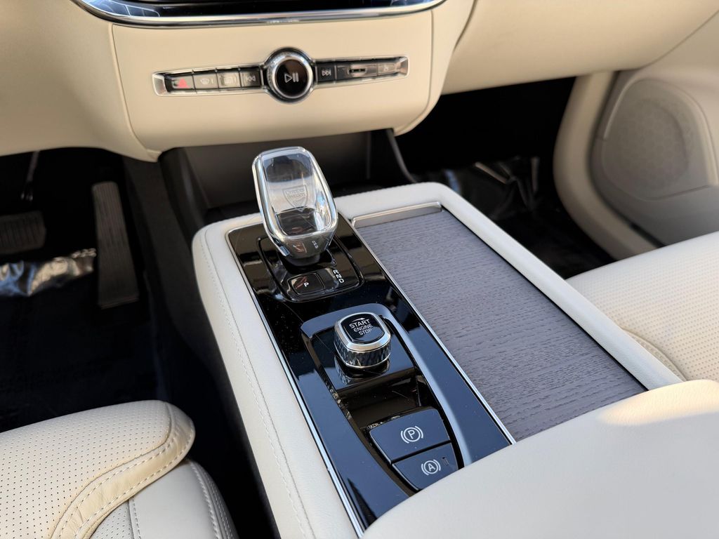 2026 Volvo XC90 ULTRA, B6 AWD GAS (MILD HYBRID), GASOLINE, BR 缩略图 13