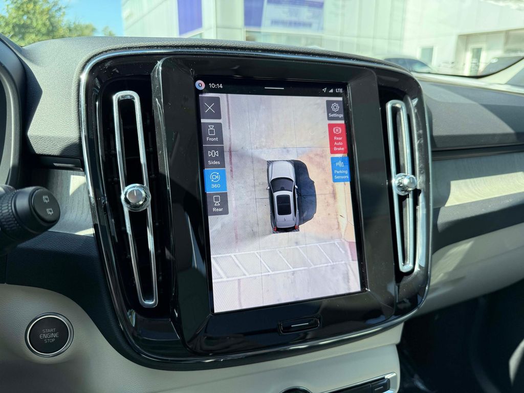 2026 Volvo XC40 PLUS, B4 FWD GAS (MILD HYBRID), DARK — миниатюра 25