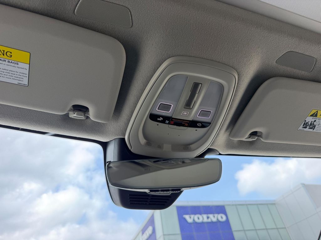 2026 Volvo XC40 PLUS, B5 AWD GAS (MILD HYBRID), DARK 缩略图 16