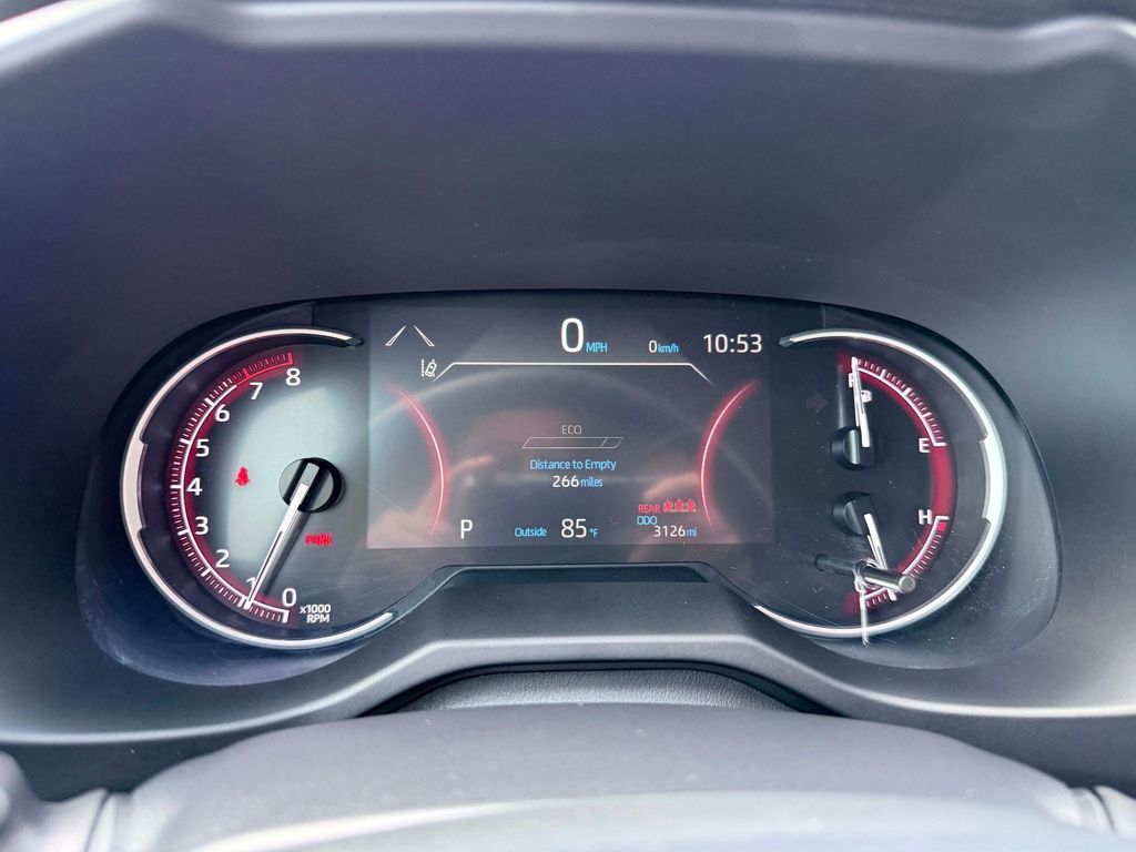 صورة مصغرة 20 لـ 2023 Toyota RAV4 LE