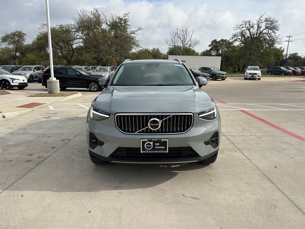 2025 Volvo XC40 B5 ULTRA BRIGHT THEME 照片 6