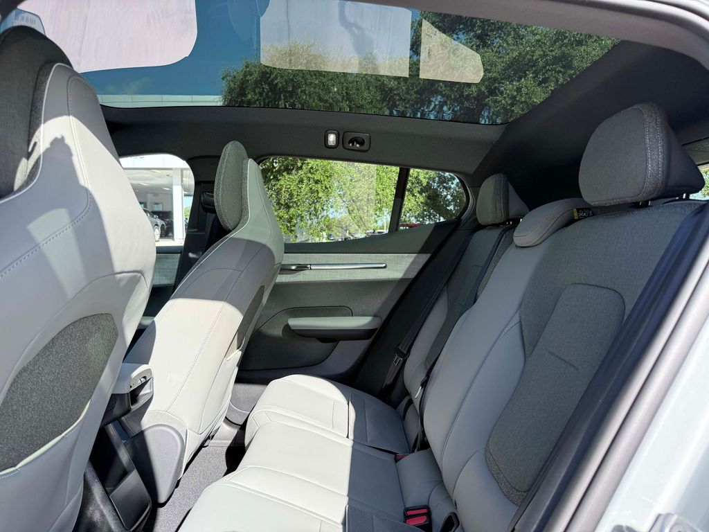 2026 Volvo EX30 PLUS TWIN MOTOR PERFORMANCE, FULLY ELECTRIC 缩略图 14