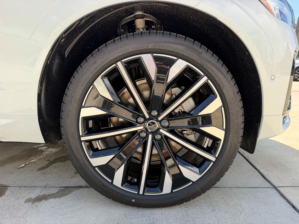 2026 Volvo XC60 PLUG-IN HYBRID ULTRA, T8 AWD ELECTRIC/GASOLIN — фото 7