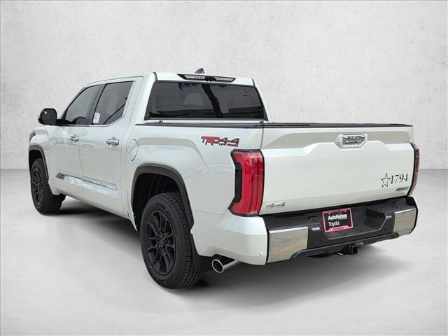 TOYOTA TUNDRA - 9