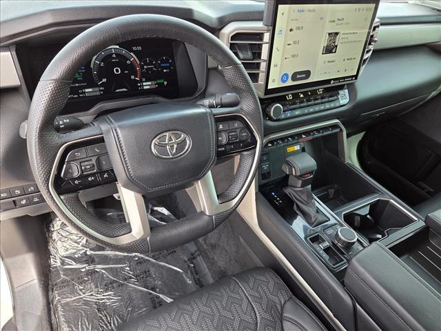 TOYOTA TUNDRA - 10