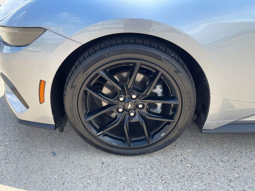 2024 FORD MUSTANG ECOBOOST 缩略图 29
