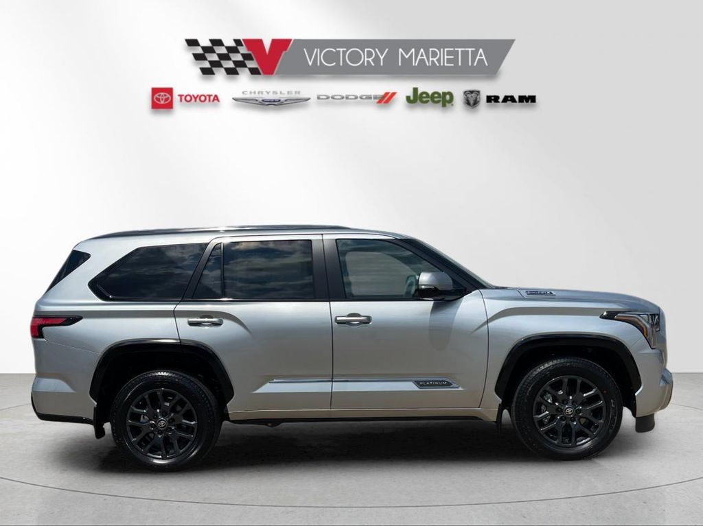 2026 Toyota SEQUOIA PLATINUM — фото 6