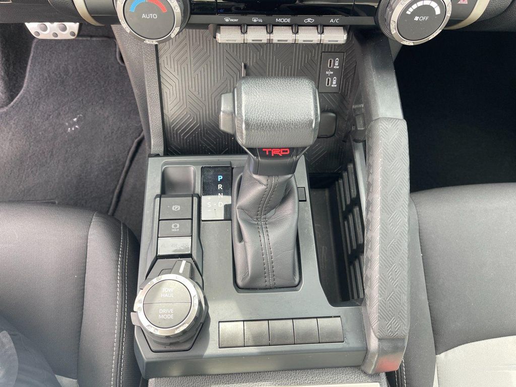 صورة مصغرة 22 لـ 2024 Toyota TACOMA TRD SPORT