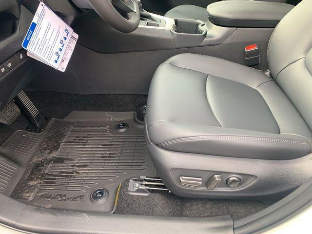 TOYOTA RAV4 - 9
