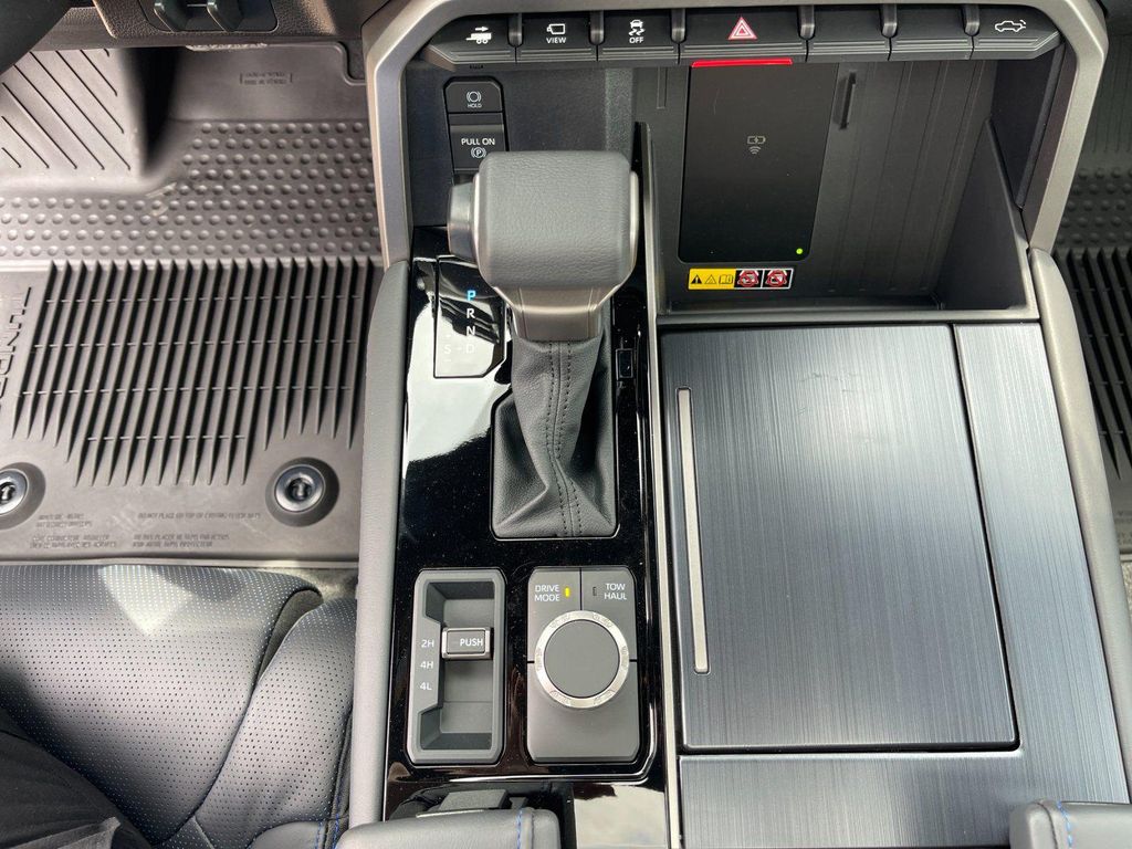 2026 Toyota TUNDRA PLATINUM — миниатюра 23