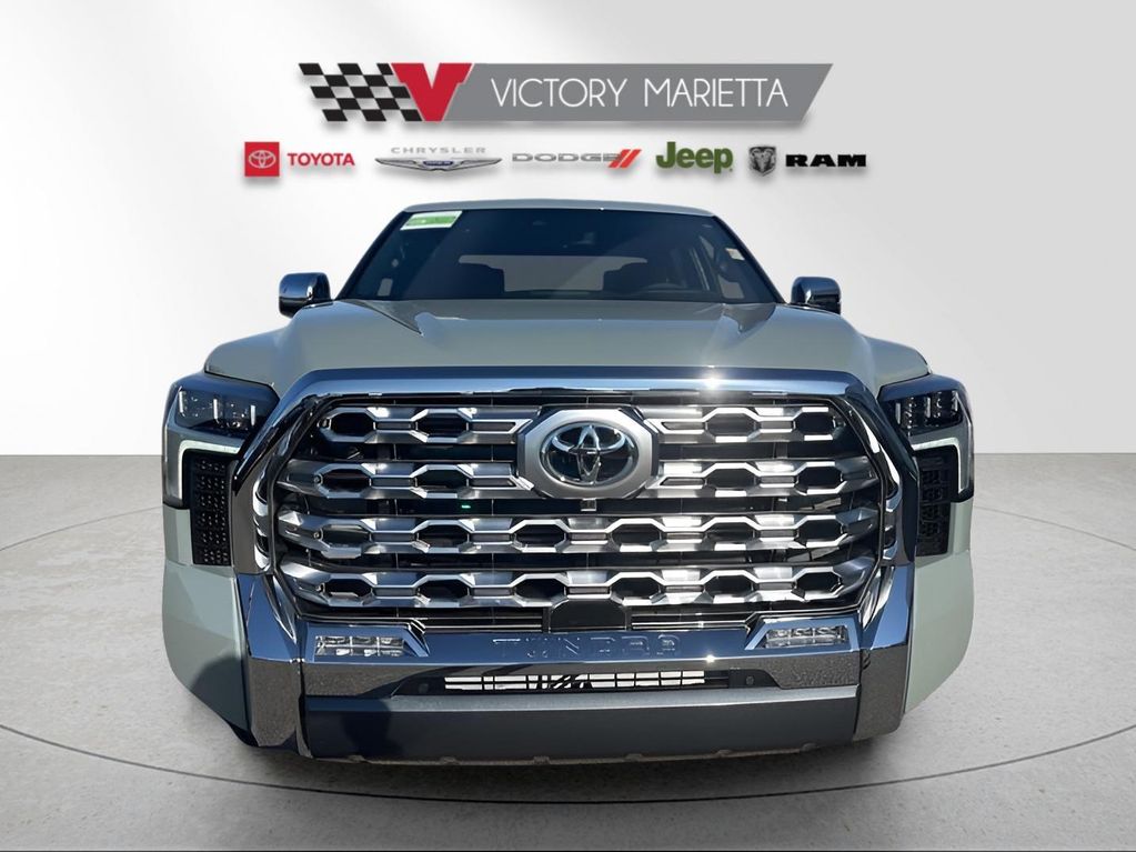TOYOTA TUNDRA - 8
