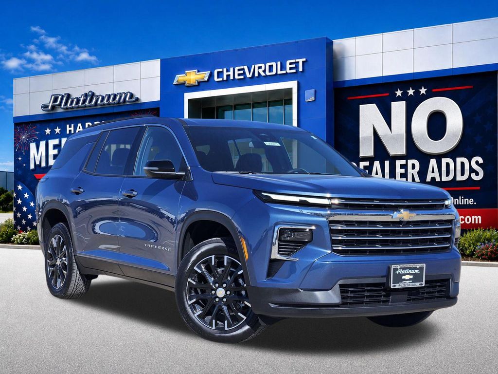 New 2026 Chevrolet Traverse LT