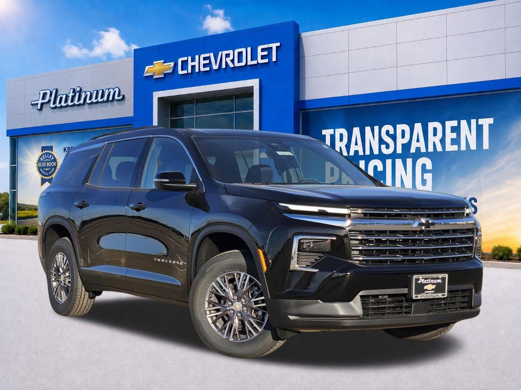 New 2026 Chevrolet Traverse LT