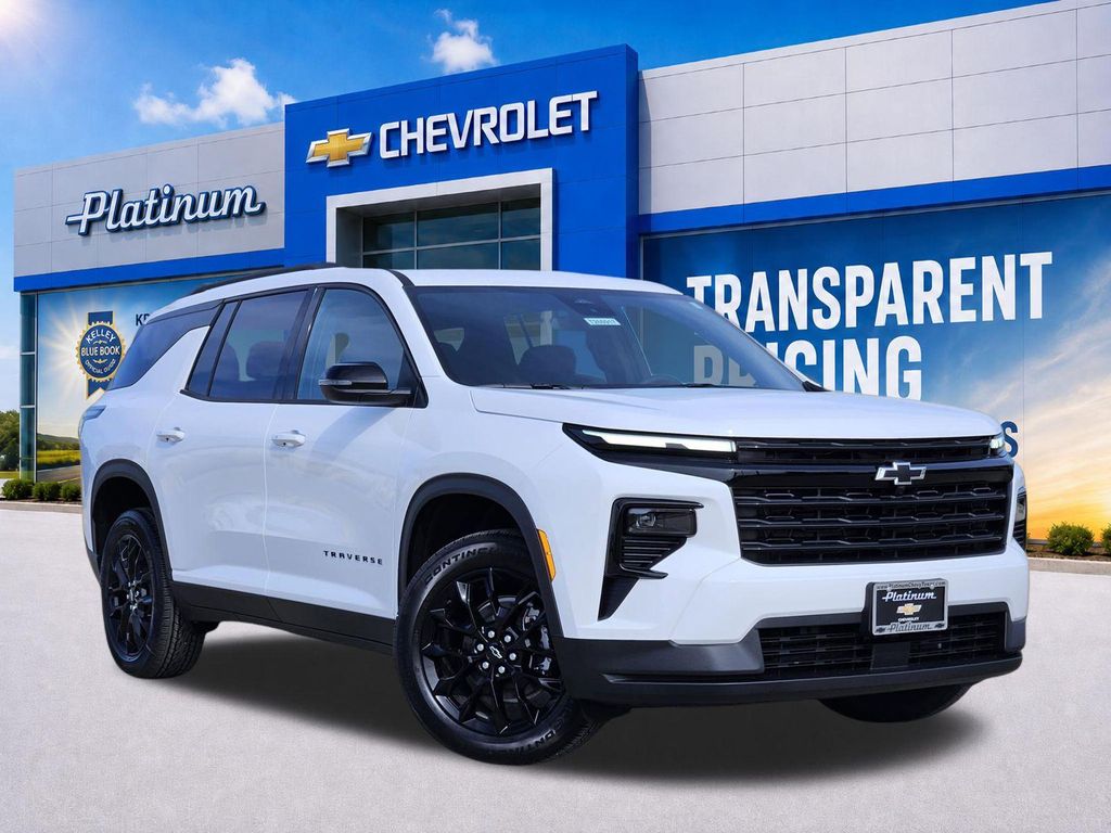 New 2026 Chevrolet Traverse LT