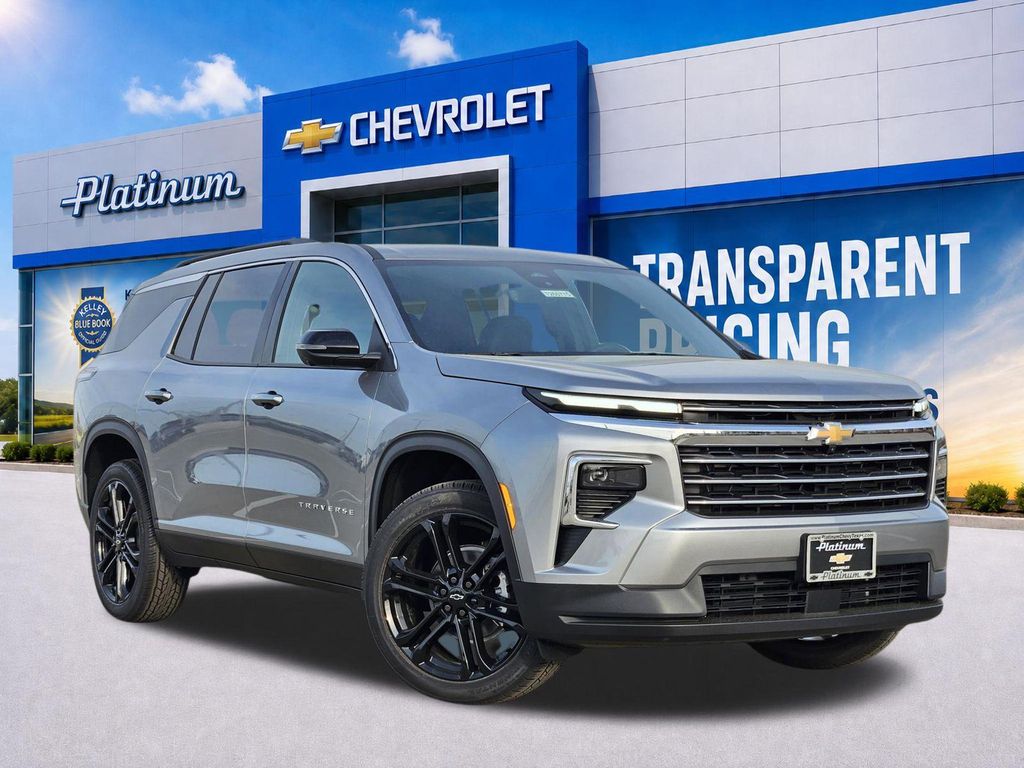 New 2026 Chevrolet Traverse LT