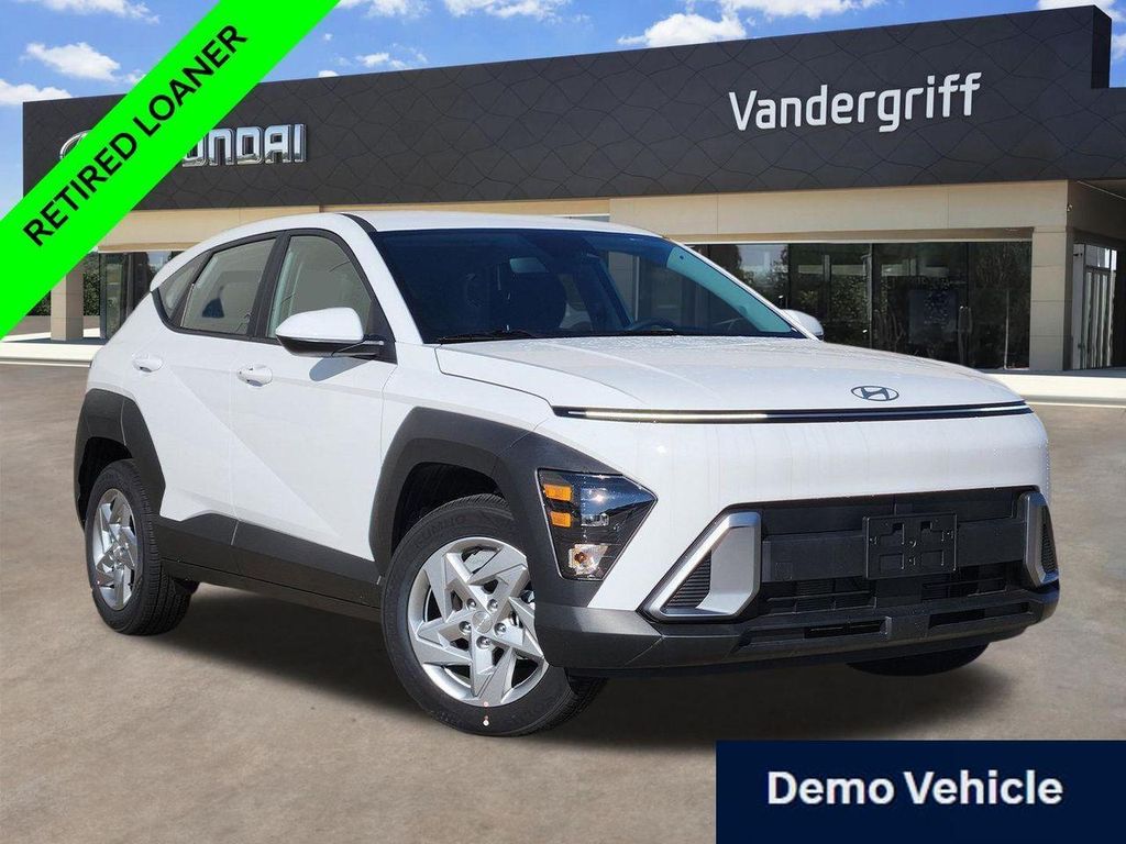 New 2026 Hyundai KONA SE