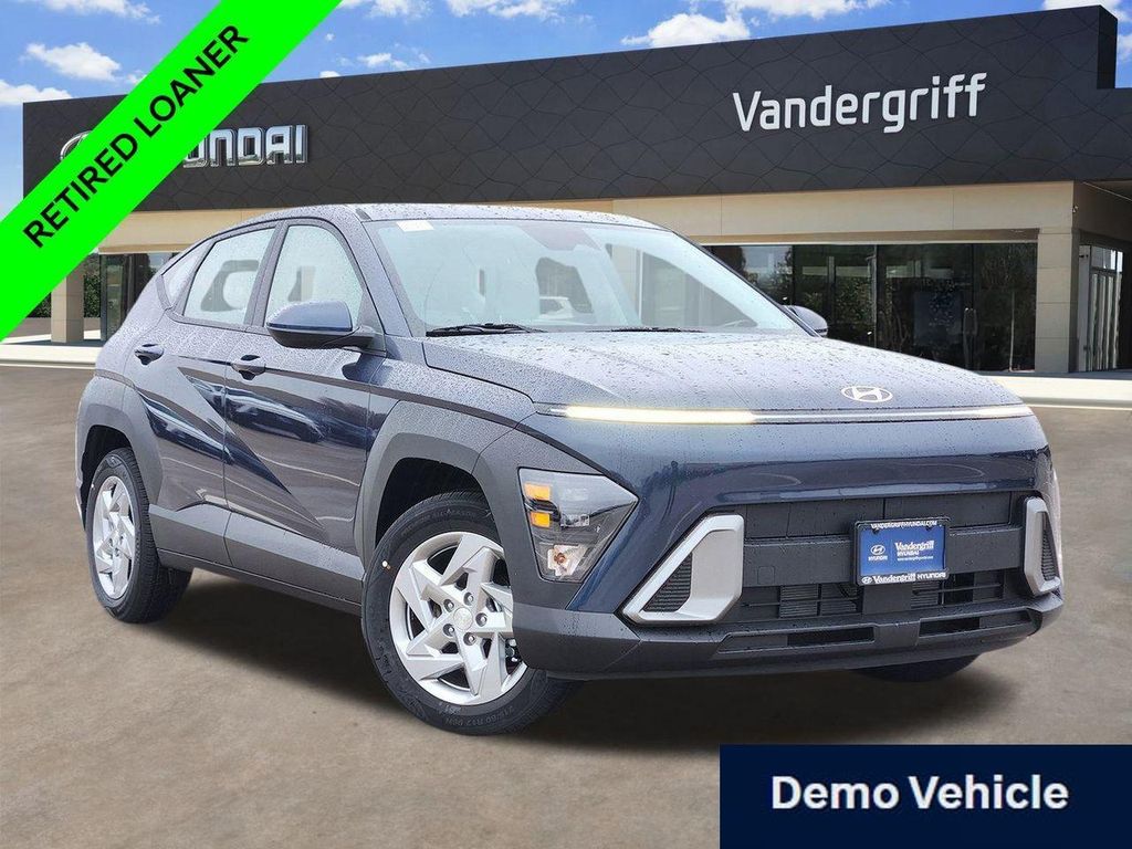 New 2026 Hyundai KONA SE