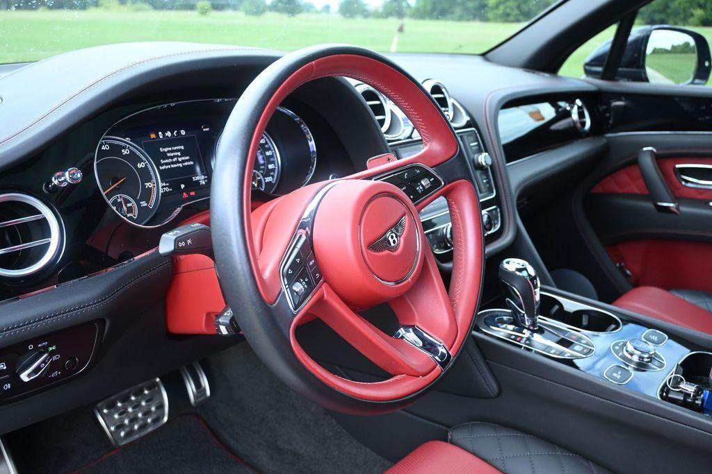 صورة مصغرة 25 لـ 2020 Bentley BENTAYGA V8
