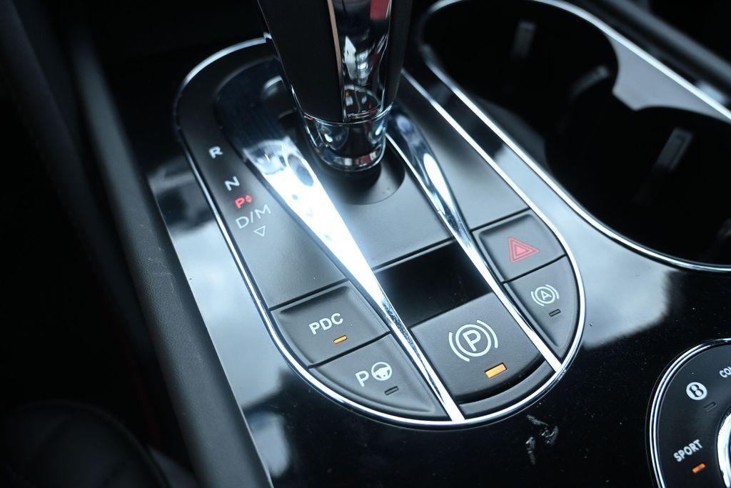 صورة مصغرة 28 لـ 2020 Bentley BENTAYGA V8
