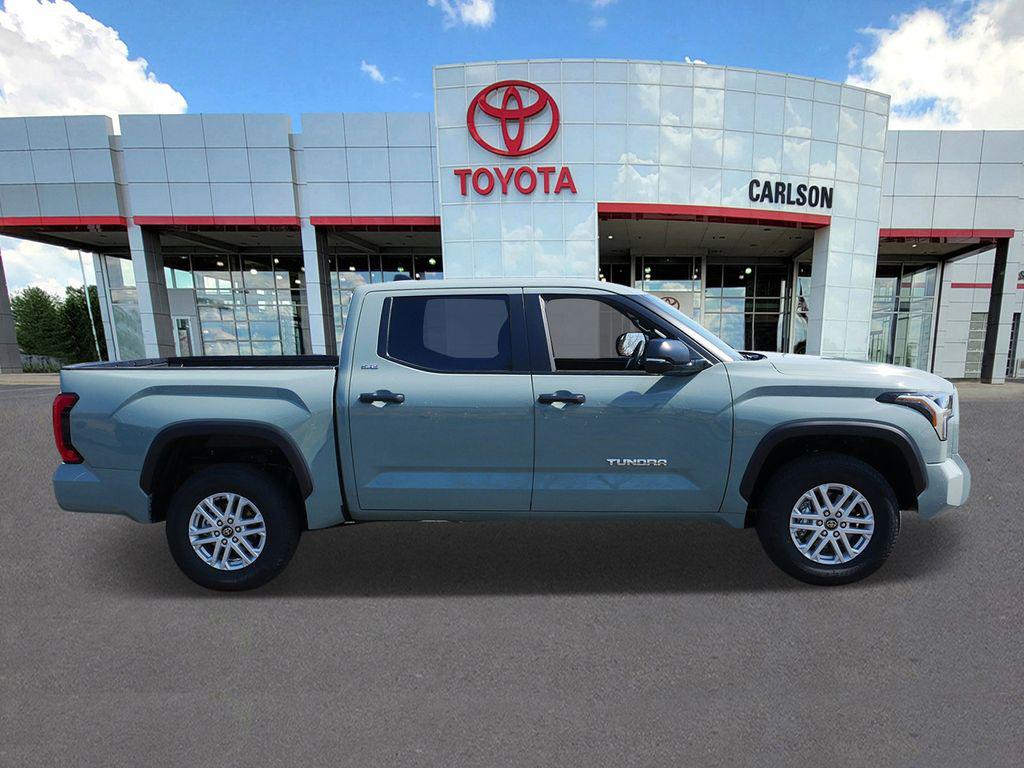 TOYOTA TUNDRA - 4