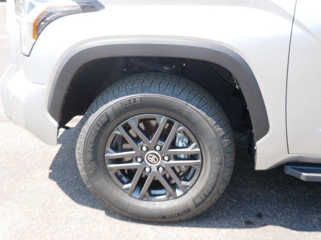 صورة 7 لـ 2023 Toyota TUNDRA SR5