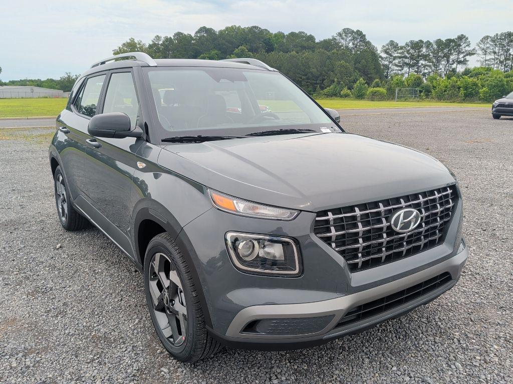 New 2026 Hyundai VENUE SEL w/Two-Tone Roof