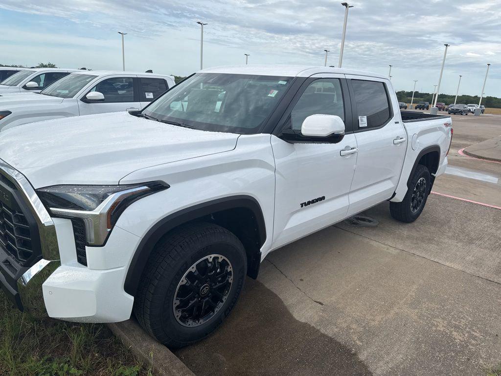 New 2026 Toyota Tundra SR5
