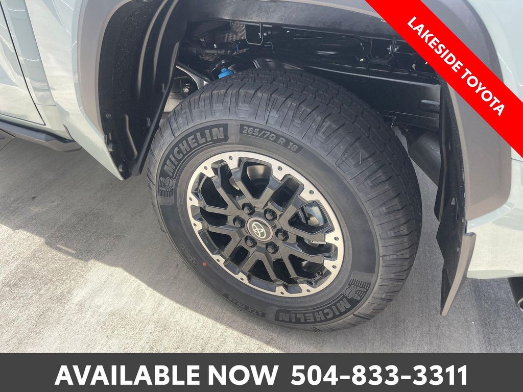 2026 Toyota TUNDRA SR5 缩略图 12