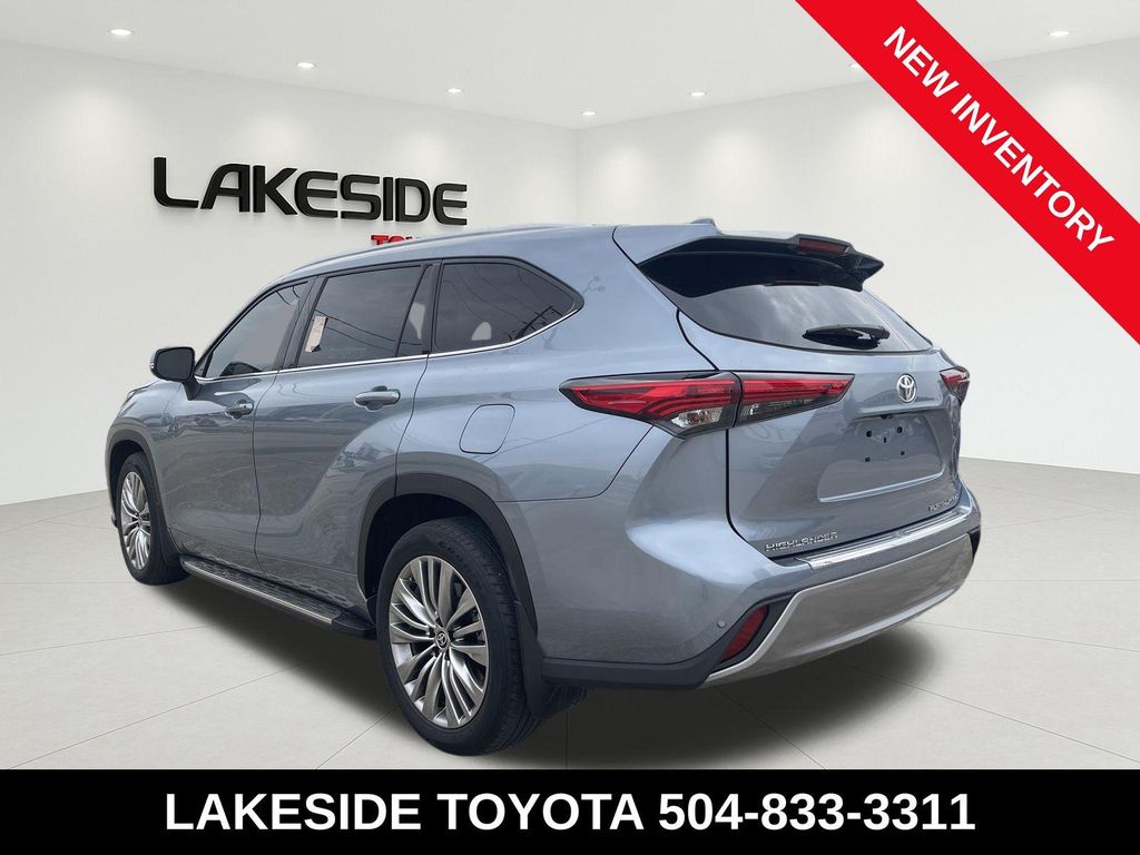 TOYOTA HIGHLANDER - 3