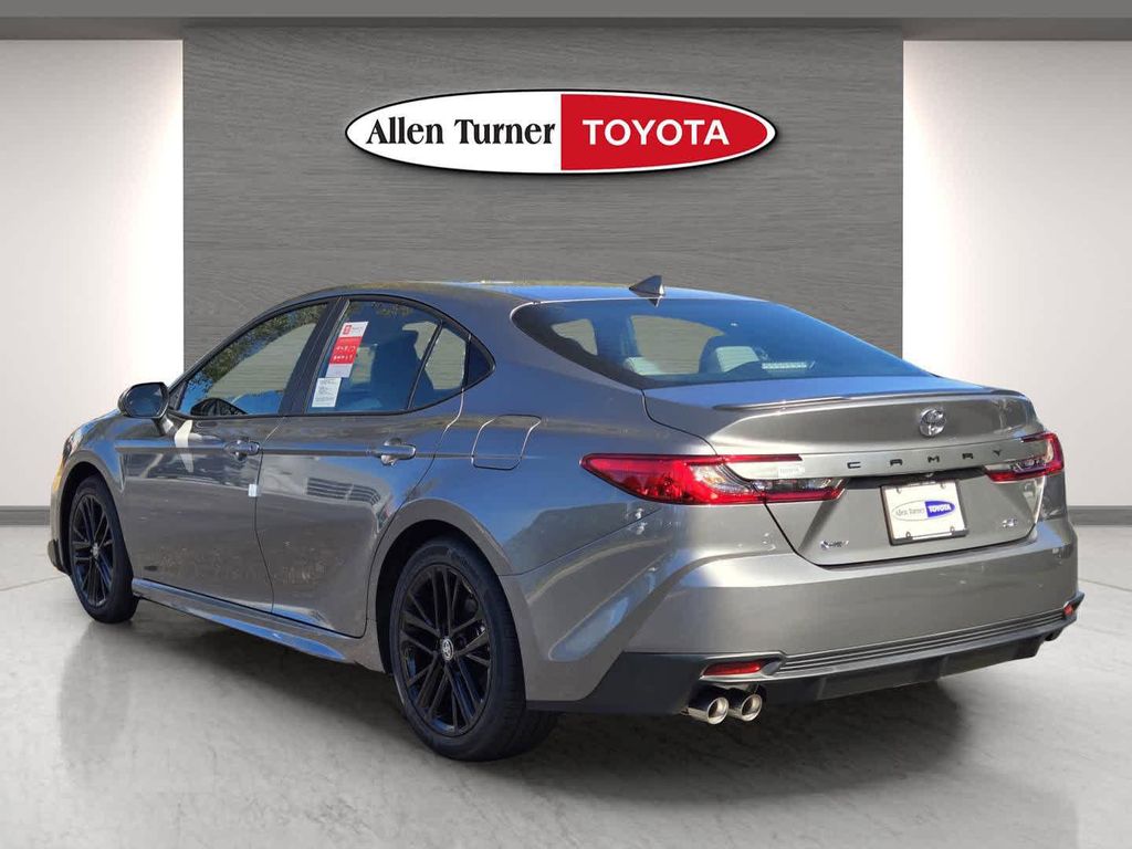 TOYOTA CAMRY - 7