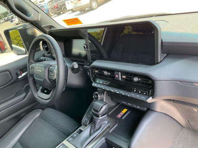 TOYOTA LAND CRUISER - 10