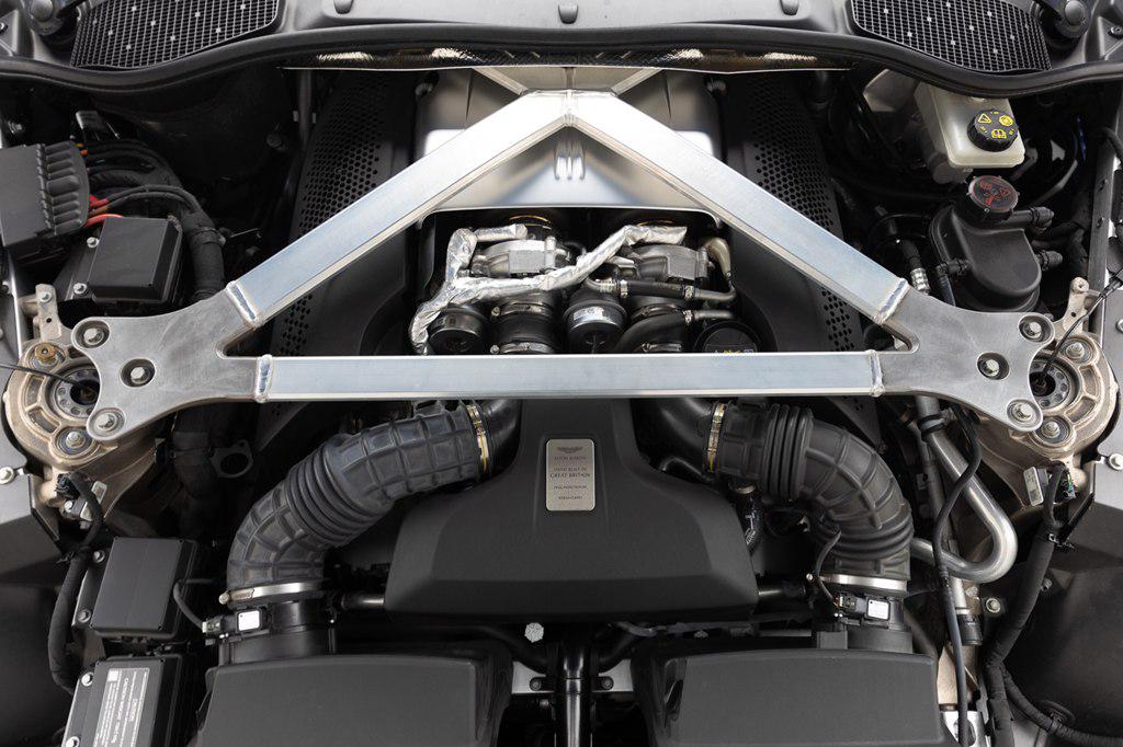 2021 Aston Martin VANTAGE MANUAL 缩略图 71