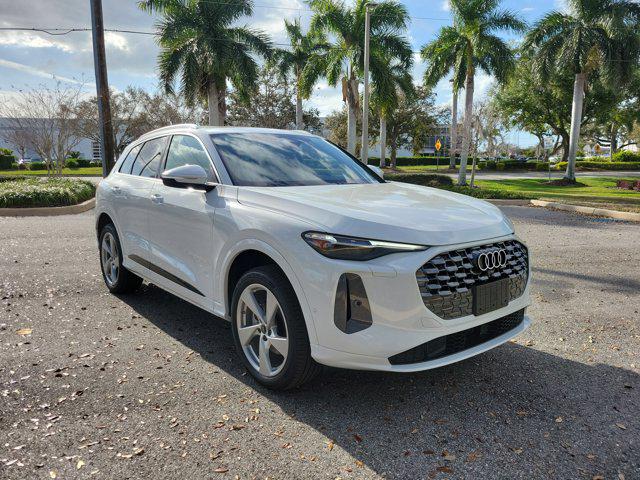 New 2025 Audi Q5 Premium Plus TFSI quattro S tronic