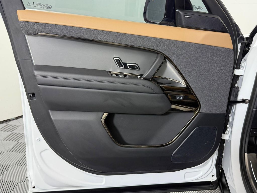 صورة مصغرة 19 لـ 2025 LAND Rover RANGE ROVER SPORT SE