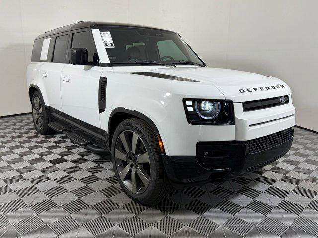 صورة 7 لـ 2026 LAND Rover DEFENDER V8