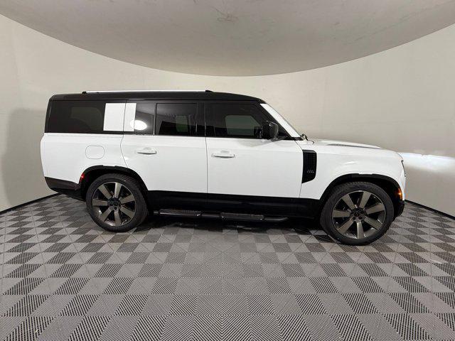 صورة 8 لـ 2026 LAND Rover DEFENDER V8