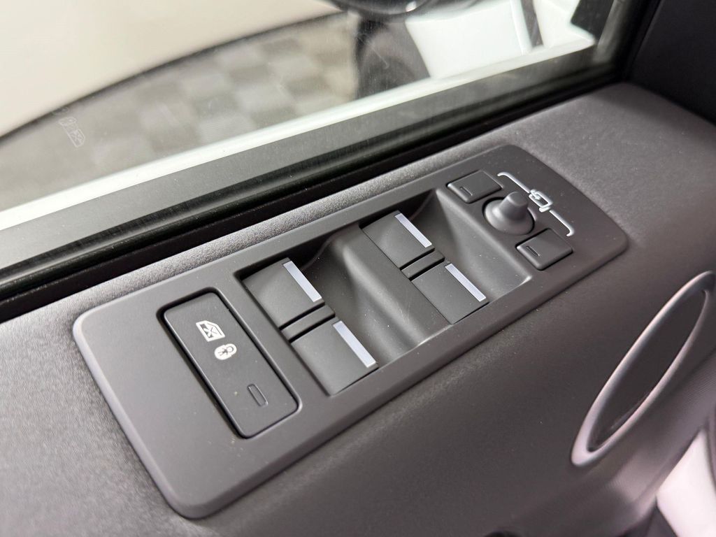 صورة مصغرة 14 لـ 2026 LAND Rover DISCOVERY S