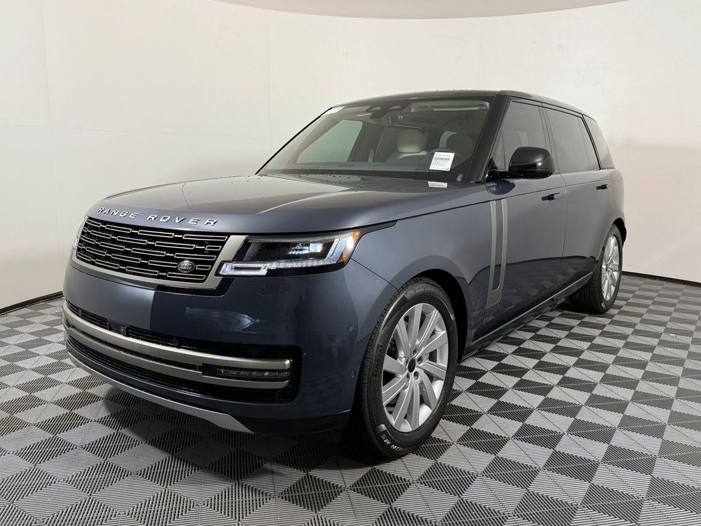 New 2026 Land Rover Range Rover P400 SE 7 Seat