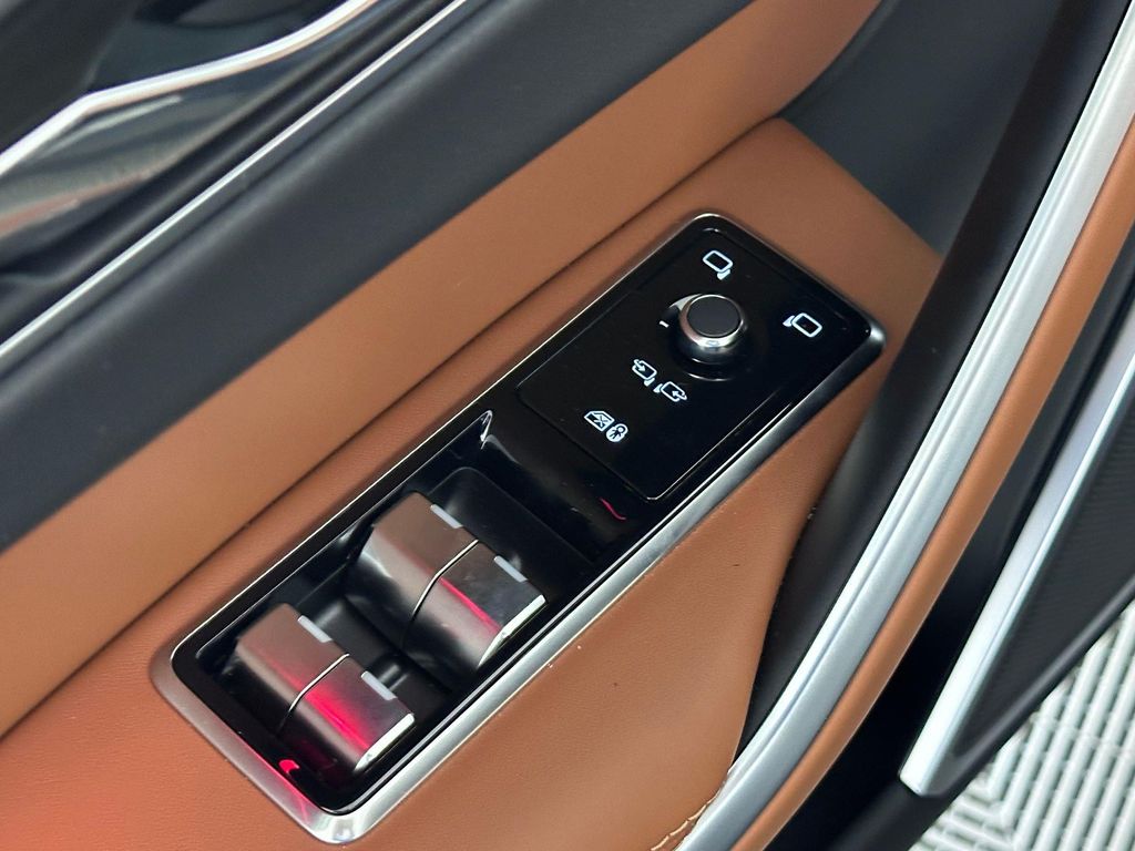 صورة 9 لـ 2026 Jaguar F-PACE R-DYNAMIC S P250 AWD AUTOMATIC