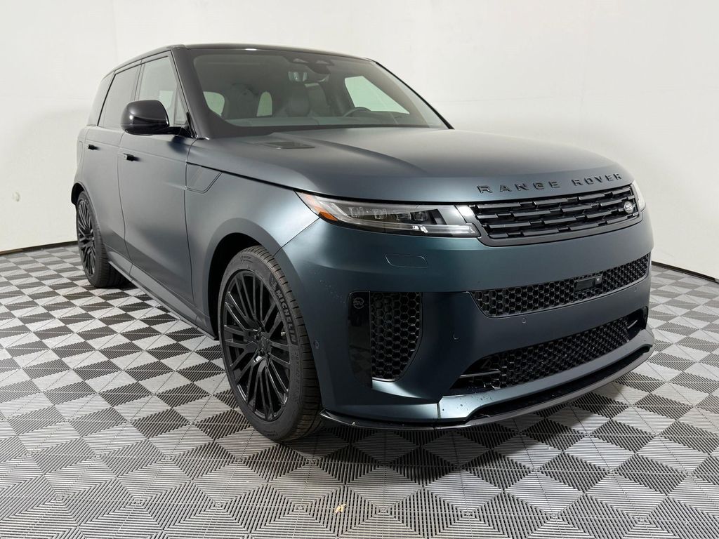 صورة 7 لـ 2026 LAND Rover RANGE ROVER SPORT P635 SV